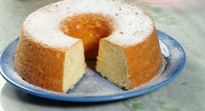 Bolo de Baunilha: Receita Simples e Irresistível!